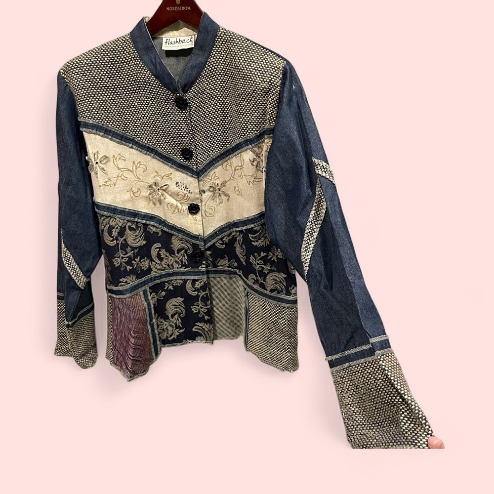 Vintage 90’s creamy linen blend textured shacket embroidery beads chevron